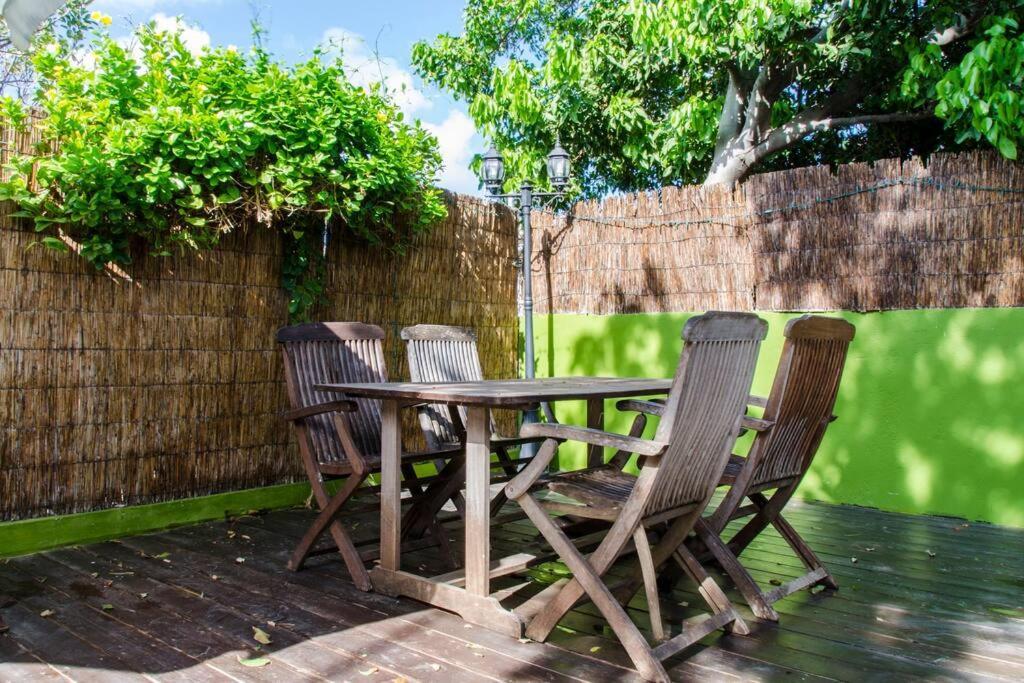 Studios With Beautiful Sea View Willemstad Extérieur photo