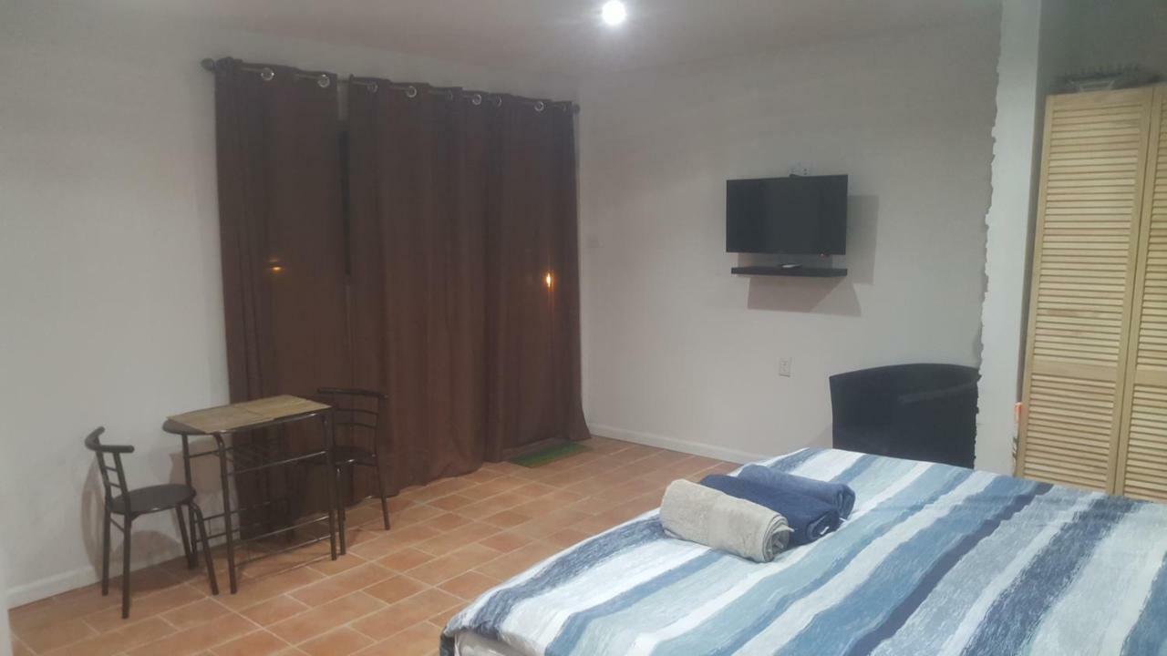 Studios With Beautiful Sea View Willemstad Extérieur photo